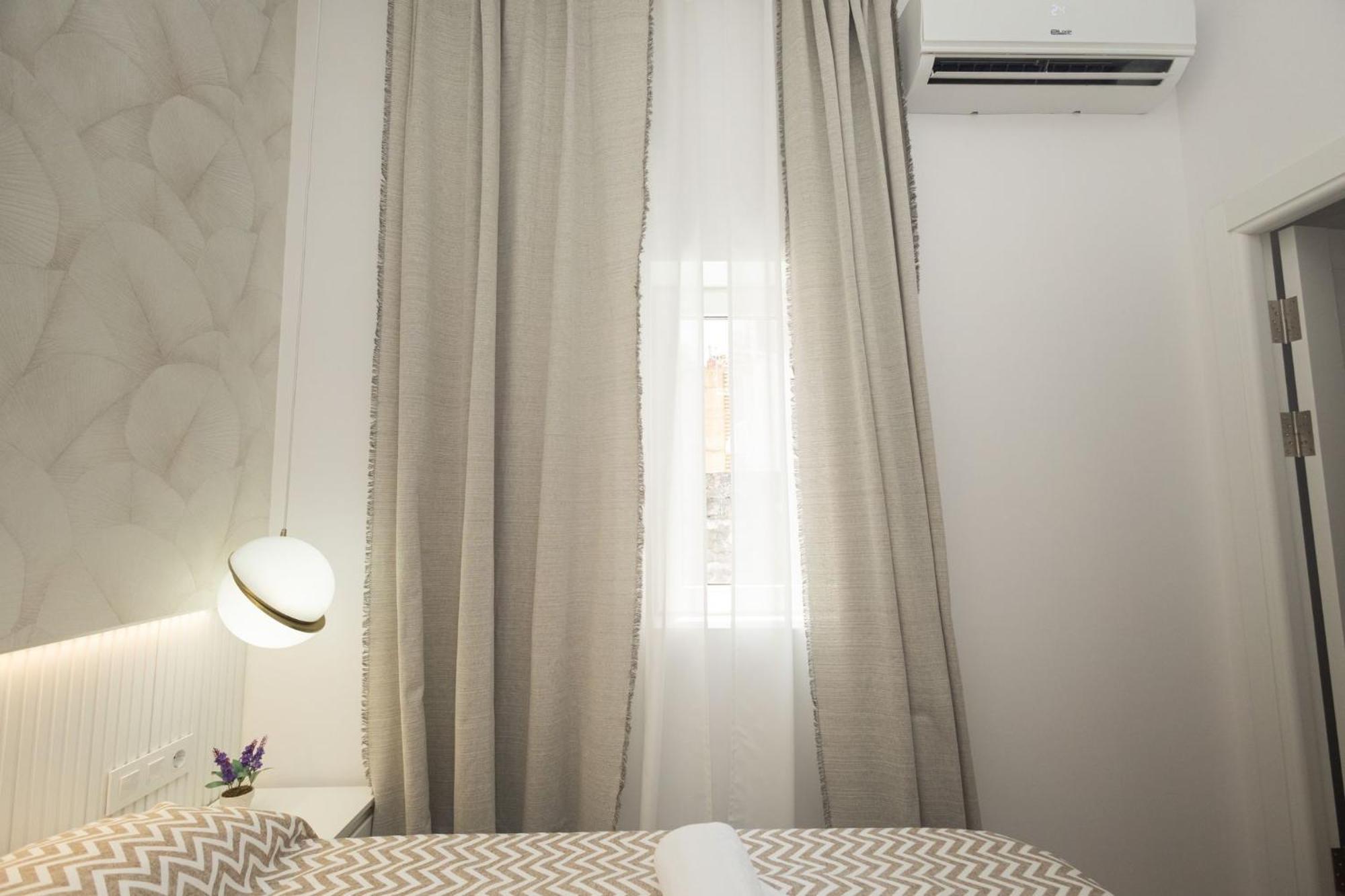 Ra Apartamentos Sevilla 알리칸테 외부 사진