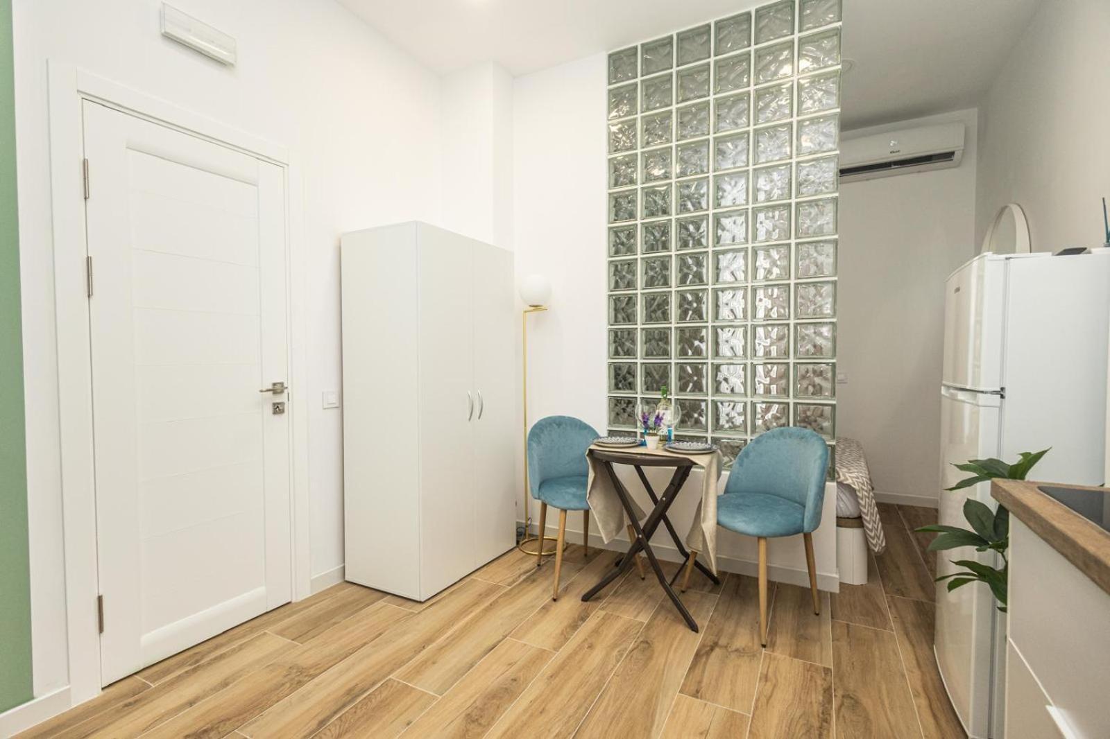 Ra Apartamentos Sevilla 알리칸테 외부 사진